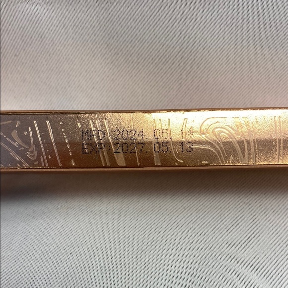 QIC Liquid Eyebrow Pencil - Picture 4 of 5